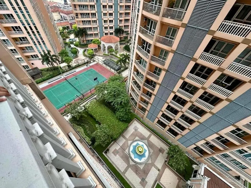 Manila Staycation At The Venice Luxury Residences - Tower A Near Venice Grand Canal, Mckinley Hills Aparthotel