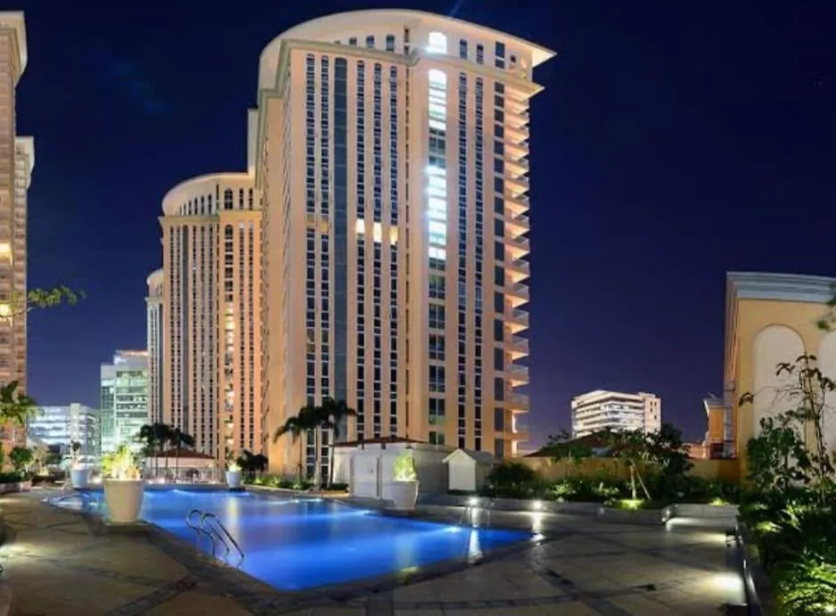 Manila Staycation At The Venice Luxury Residences - Tower A Near Venice Grand Canal, Mckinley Hills Aparthotel